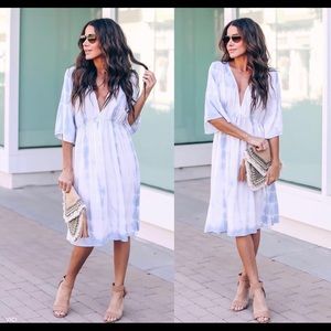 NWOT Blue and white midi dress (Size Small)